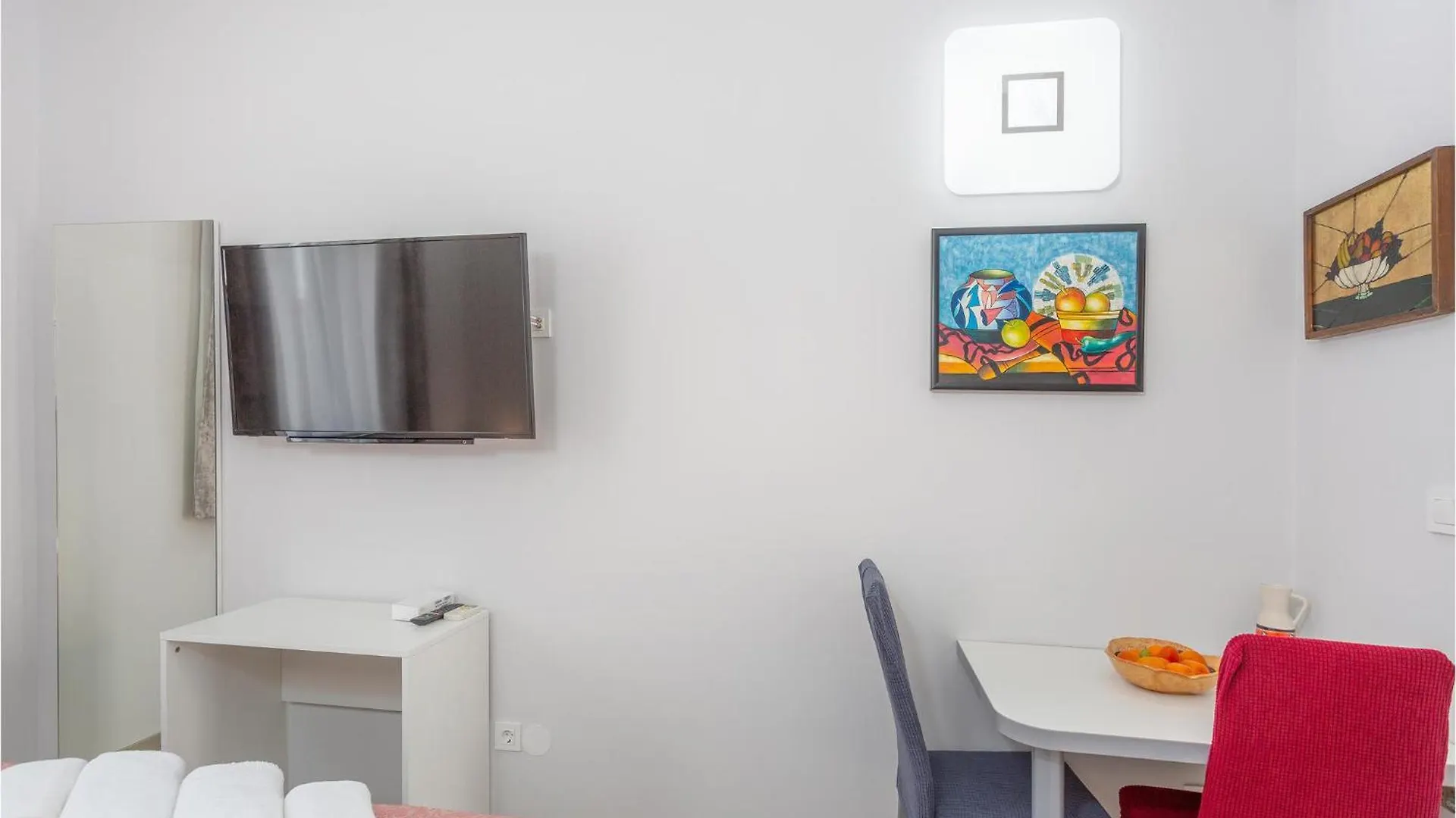 Beautiful Apartment In Malinska With Kitchen