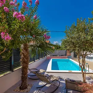 3* Gostinjska kuća Bellona